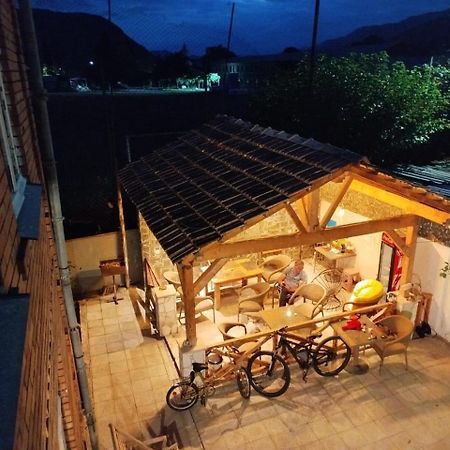 AMBROsador Ambrolauri Exterior foto
