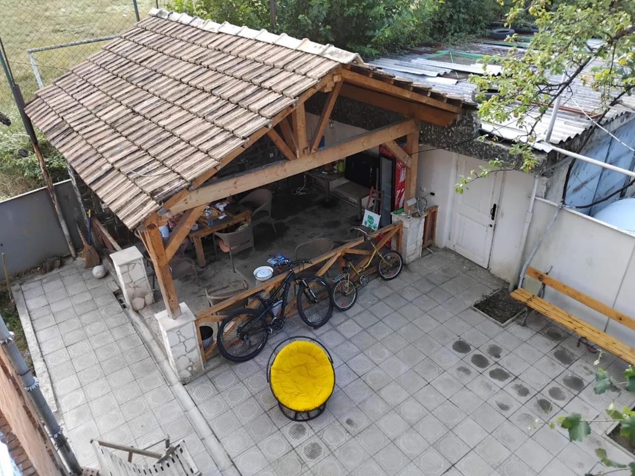 AMBROsador Ambrolauri Exterior foto