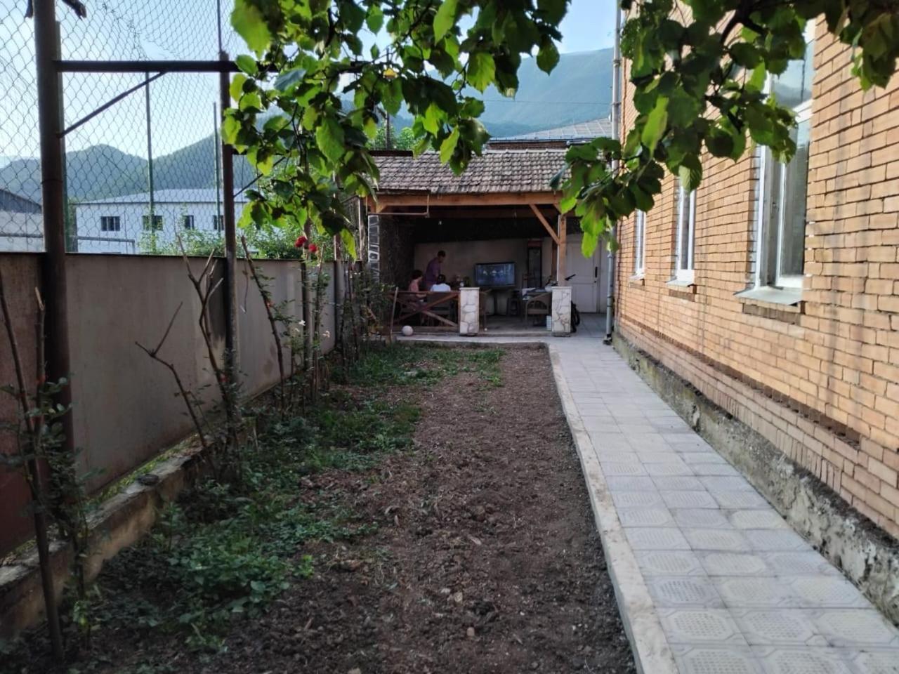 AMBROsador Ambrolauri Exterior foto